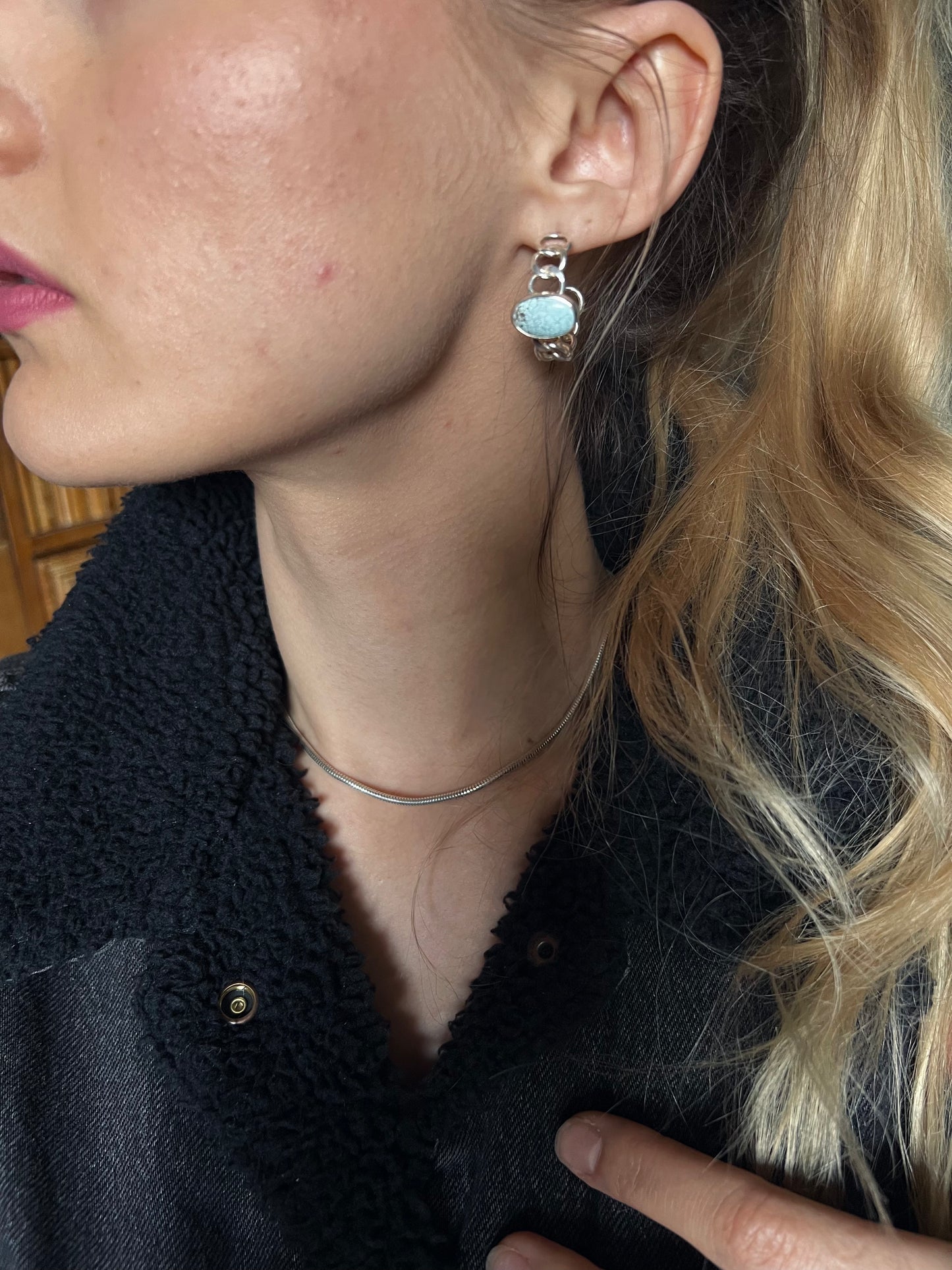 Curbchain turqouise hoop earrings