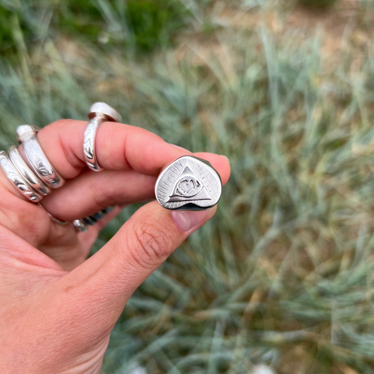 "Hearts or spades" signet ring